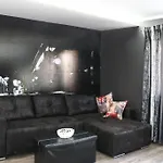 Apartment Old Corner