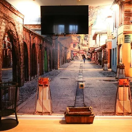 Old Corner 아파트